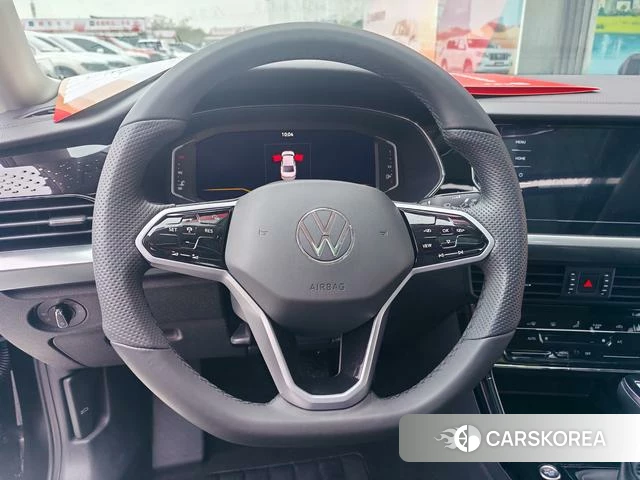 Volkswagen Passat id 4260040 из Китая 14