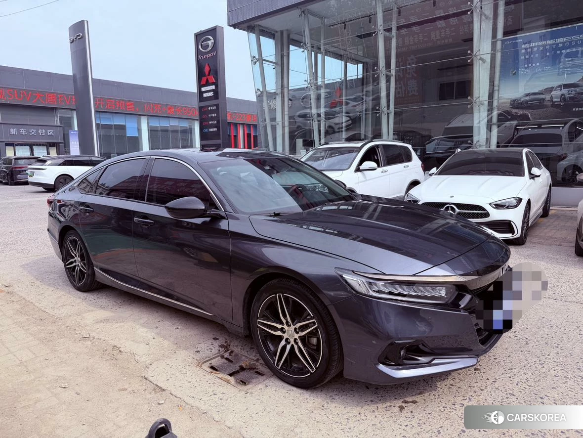 Honda Accord id 4407638 из Китая 12