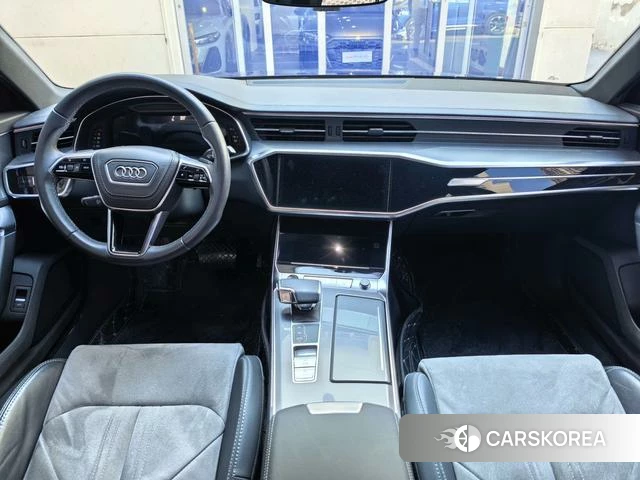 Audi A6L id 3908512 из Китая 9