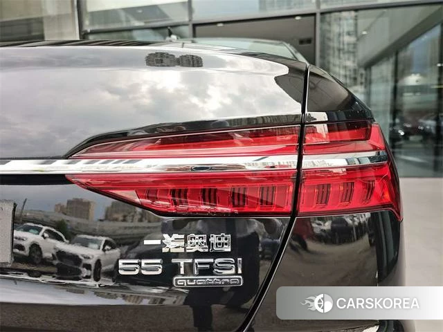 Audi A6L id 4217353 из Китая 14
