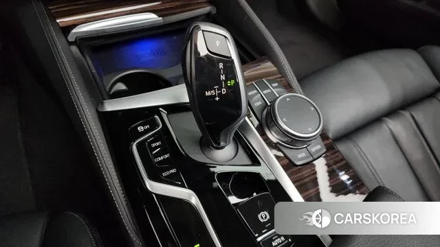 BMW 5 Series (G30) id 3453941 из Кореи 19