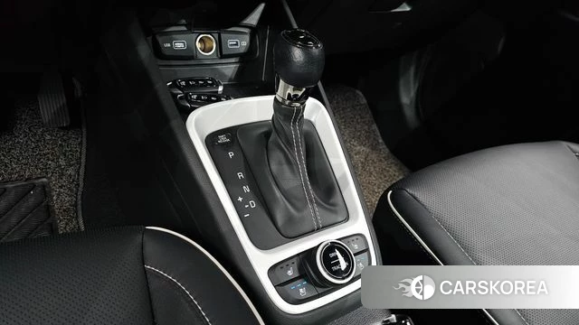 Hyundai Venue id 3884426 из Кореи 19