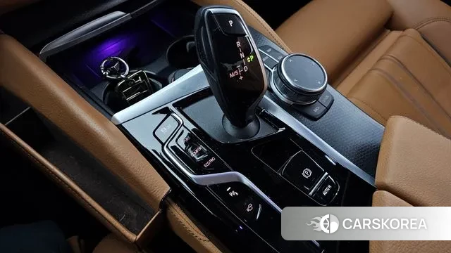 BMW 5 Series (G30) id 3629623 из Кореи 19