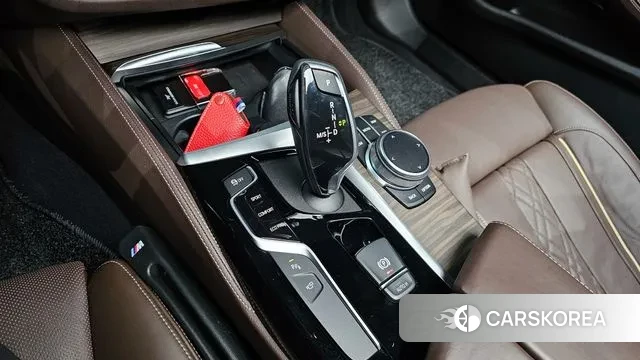 BMW 5 Series (G30) id 3546758 из Кореи 19