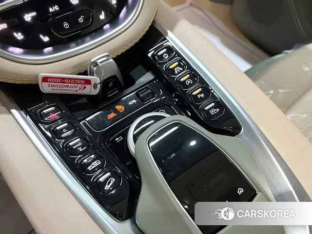 Aston Martin DBX id 3075023 из Кореи 17