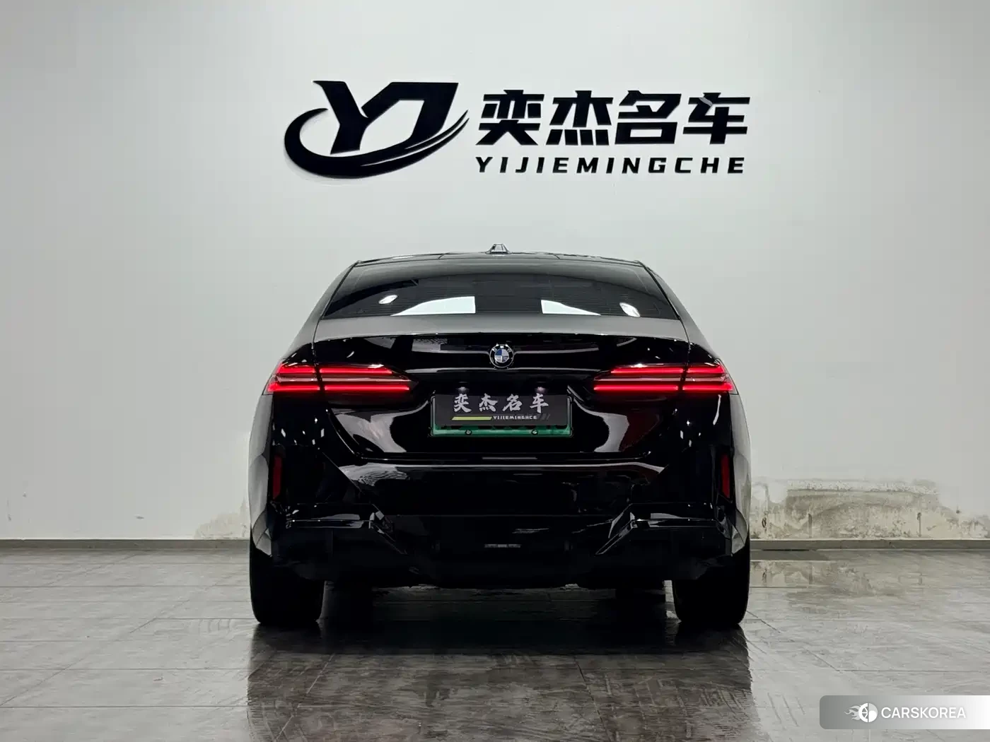 BMW i5 id 4570805 из Китая 18