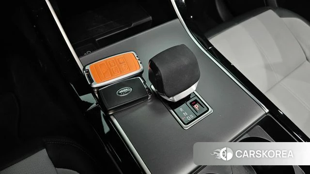 Land Rover Range Rover Velar id 3876682 из Кореи 19