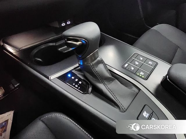 Lexus UX250h id 4533992 из Кореи 18