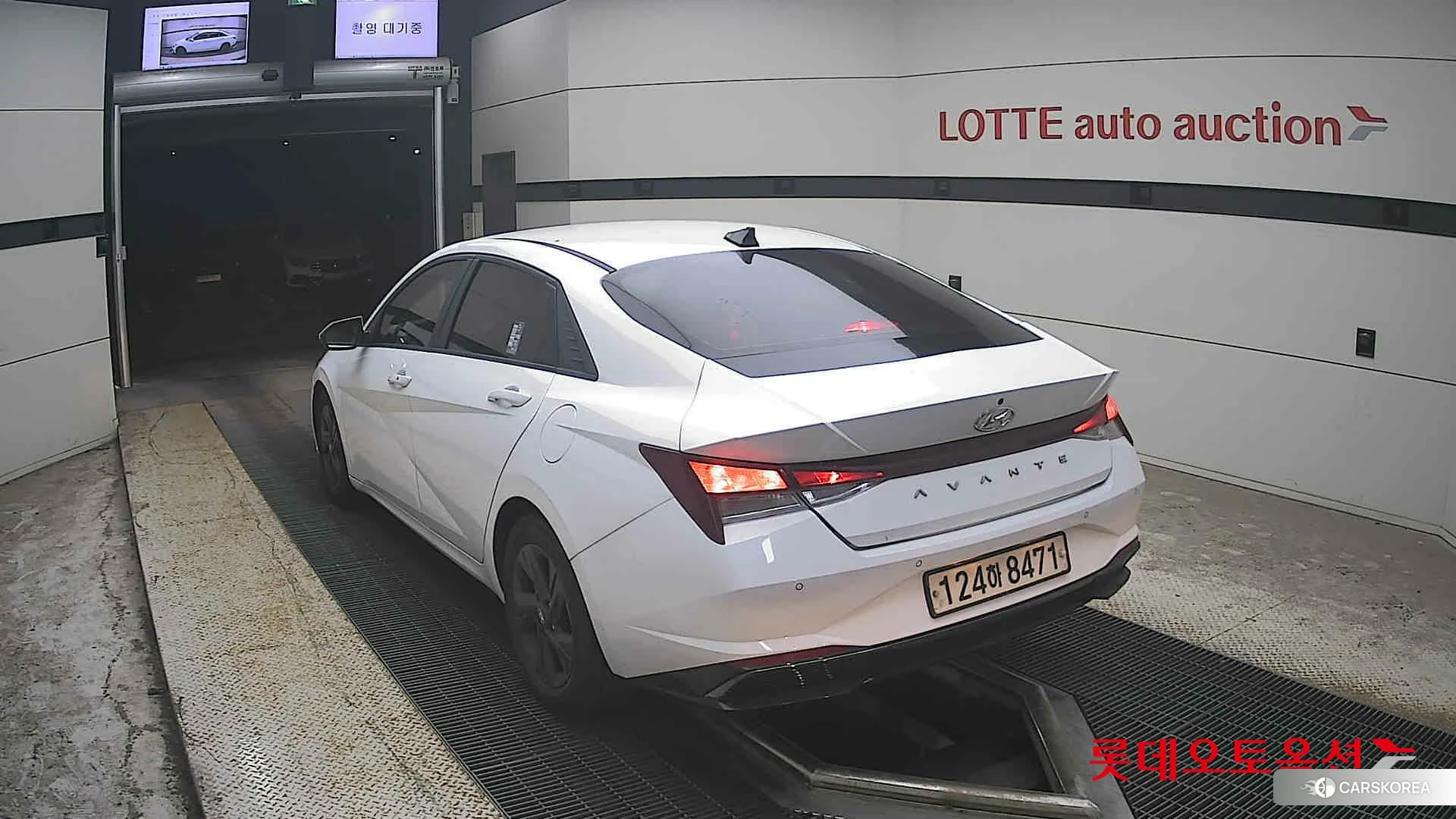 Hyundai Avante Hybrid id 4902383 из Кореи 36