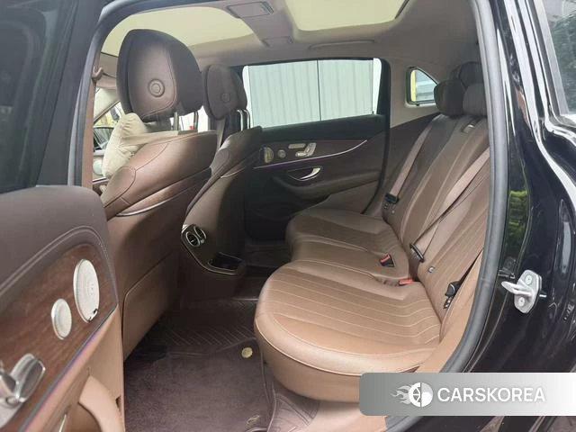 Mercedes-Benz E-class id 4342278 из Китая 13