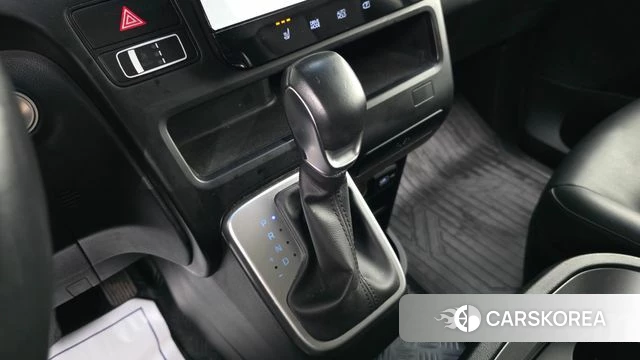 Hyundai Staria id 4186947 из Кореи 30