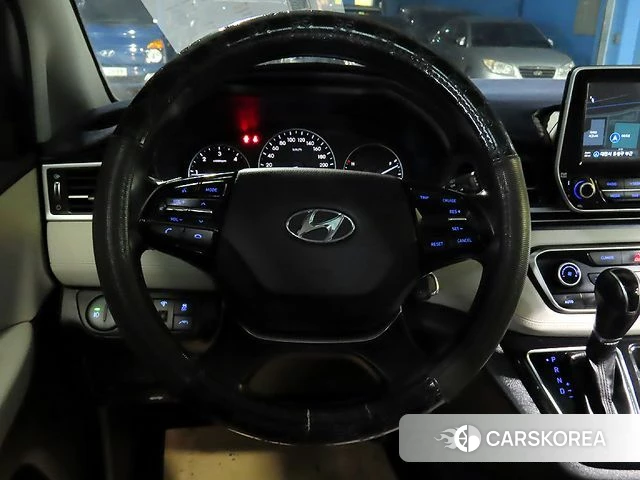 Hyundai The New Grand Starex id 3916998 из Кореи 19