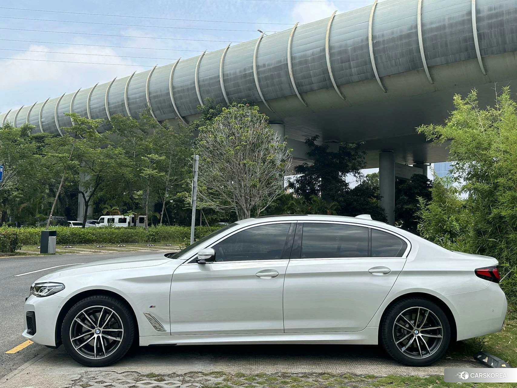 BMW 5 series id 4441049 из Китая 14