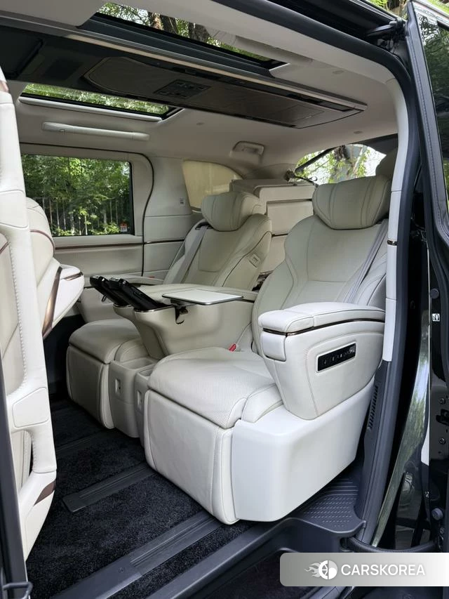 Lexus LM id 4342240 из Китая 16