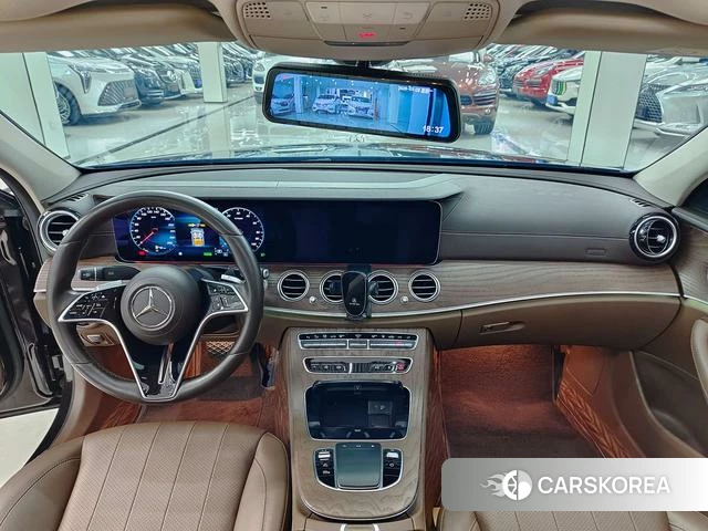 Mercedes-Benz E-class PHEV id 4359269 из Китая 10