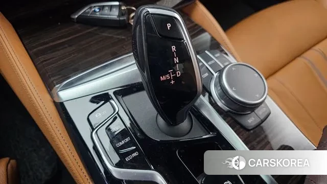 BMW 5 Series (G30) id 3665820 из Кореи 19