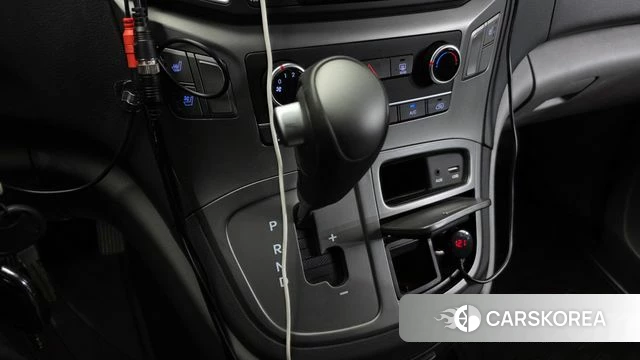 Hyundai The New Grand Starex id 4562236 из Кореи 29