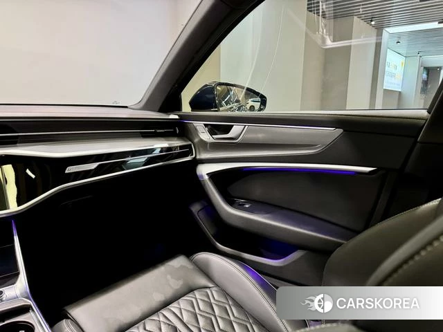 Audi A6L id 3810381 из Китая 29