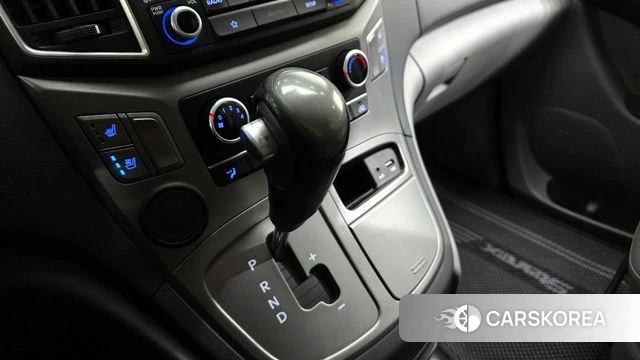 Hyundai The New Grand Starex id 3834736 из Кореи 19