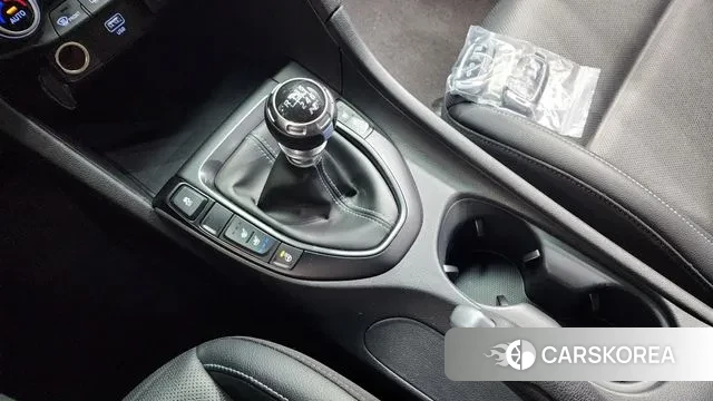 Hyundai Veloster (JS) id 3601219 из Кореи 19