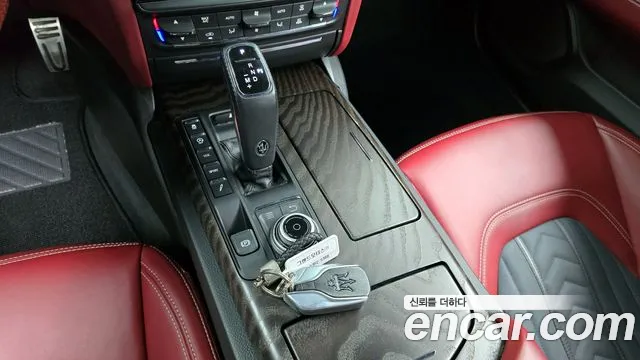 Maserati Quattroporte id 2430182 из Кореи 19