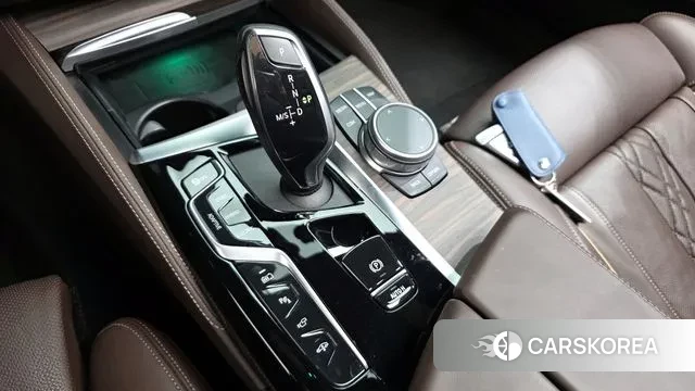 BMW 5 Series (G30) id 3660803 из Кореи 19