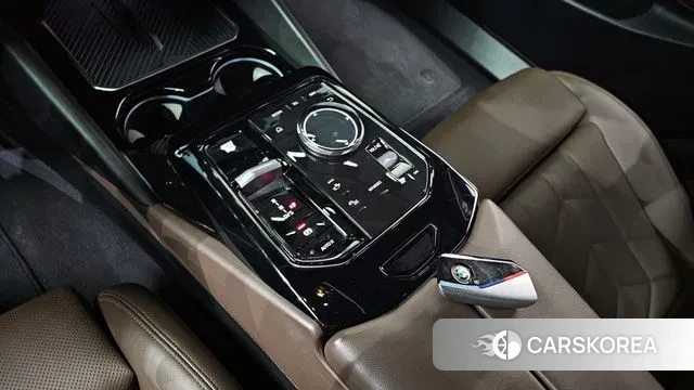 BMW 5 Series (G60) id 3599715 из Кореи 19