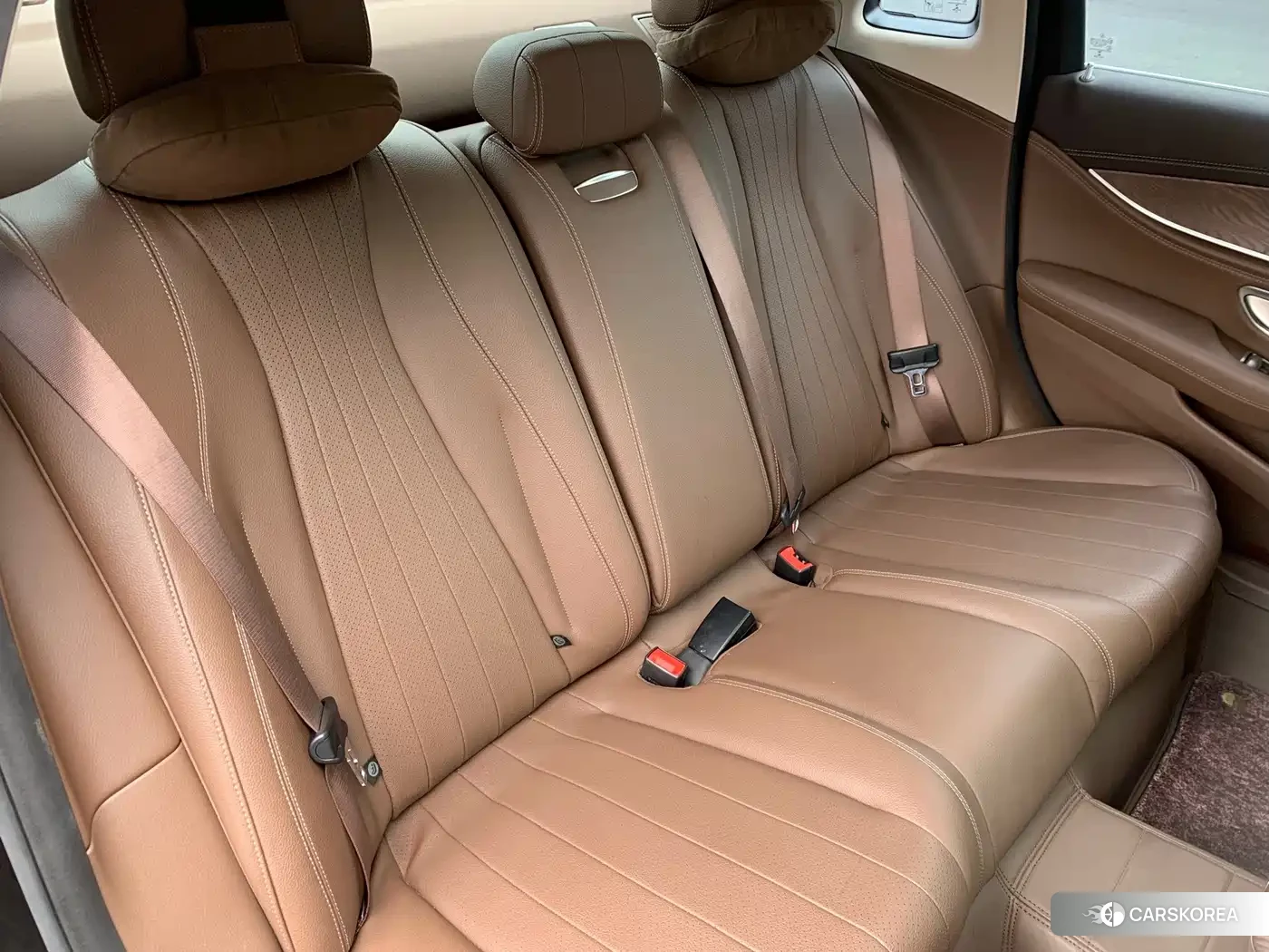 Mercedes-Benz E-Class id 4685999 из Китая 32