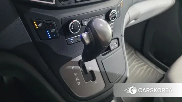 Hyundai The New Grand Starex id 3188186 из Кореи 19