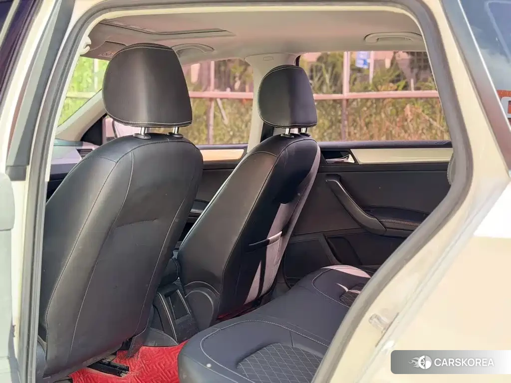 Skoda Rapid id 4622716 из Китая 9