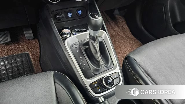 Hyundai Venue id 4595172 из Кореи 29