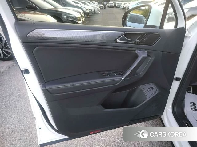 Volkswagen Tiguan L id 4258003 из Китая 12