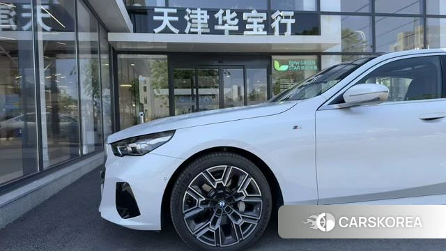 BMW 5 series id 4297650 из Китая 9