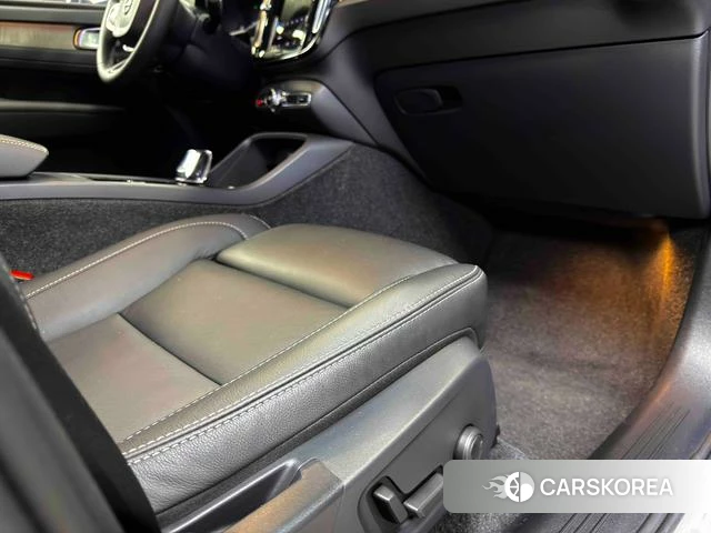 Volvo XC40 id 4238243 из Китая 19