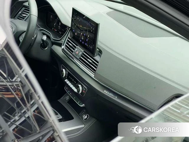 Audi Q5L id 4215010 из Китая 24