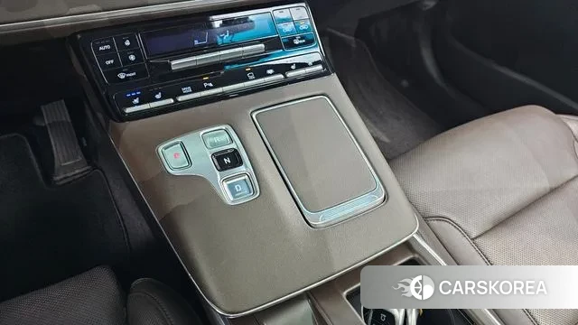 Hyundai The New Grandeur IG id 3317923 из Кореи 19