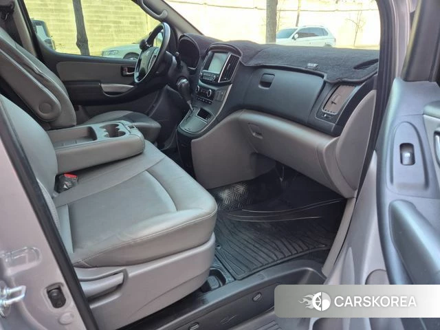 Hyundai The New Grand Starex id 3813291 из Кореи 19