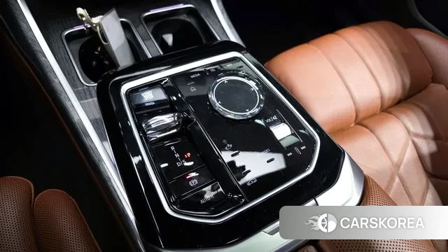 BMW 7 Series (G70) id 3649494 из Кореи 19