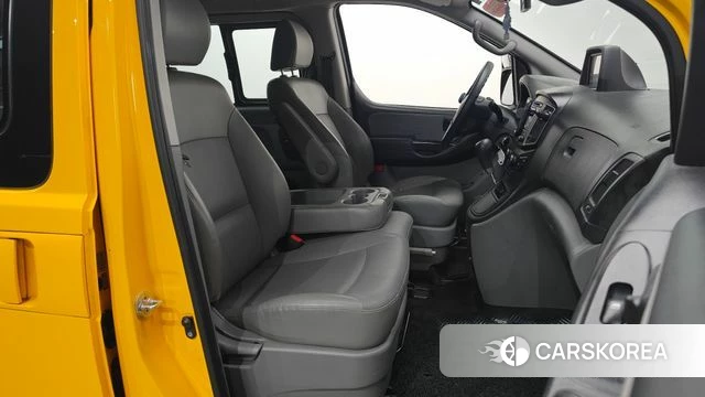 Hyundai The New Grand Starex id 4447421 из Кореи 29