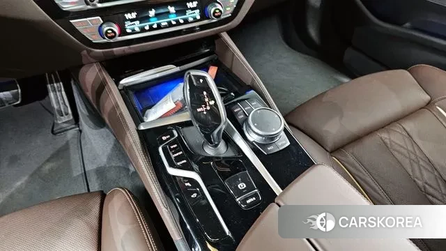 BMW 5 Series (G30) id 2969747 из Кореи 19