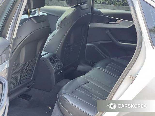 Audi A4L id 4313580 из Китая 10