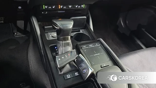 Lexus ES300h 7th generation id 3593277 из Кореи 19