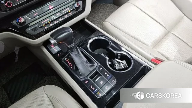 Kia The New Carnival id 3000506 из Кореи 19