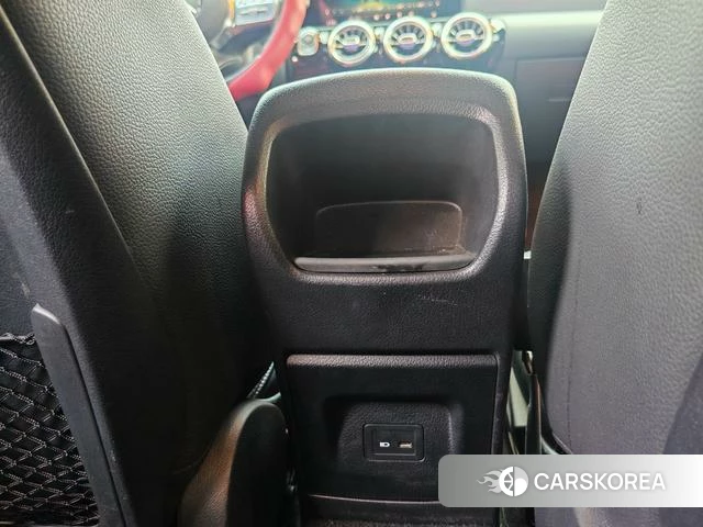 Mercedes-Benz CLA AMG id 4256482 из Китая 24