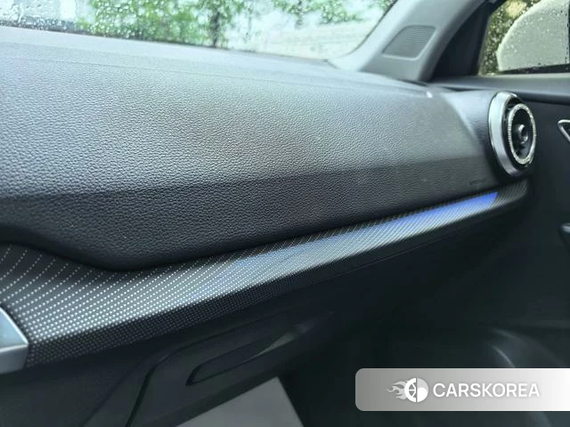 Audi Q2L id 4348481 из Китая 16
