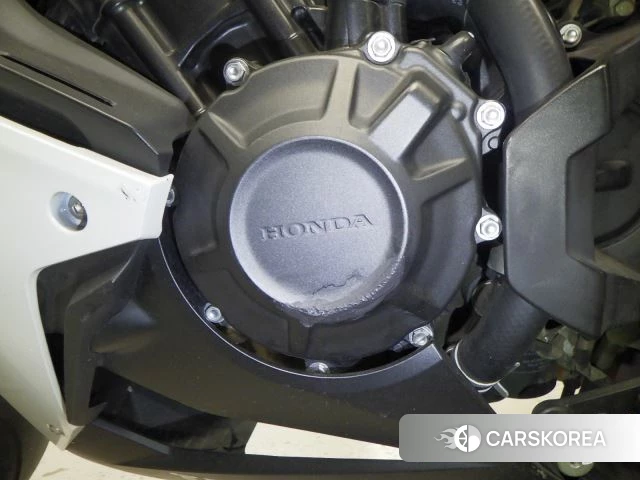 Проданный Honda CBR650R id 3999379 из Японии, фото 23