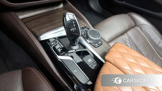 BMW 5 Series (G30) id 3166467 из Кореи 19