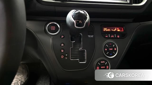 Kia The New Kia Ray id 3841146 из Кореи 19