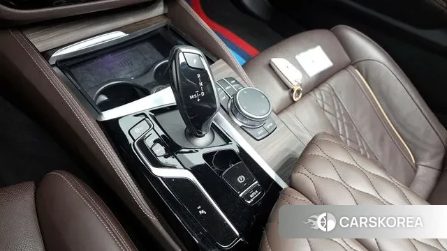 BMW 5 Series (G30) id 3192460 из Кореи 19