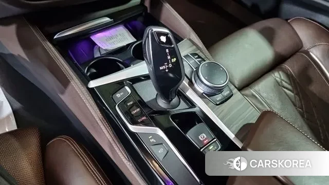 BMW 5 Series (G30) id 3329926 из Кореи 16